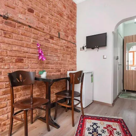 Apart Otel Balat 2*