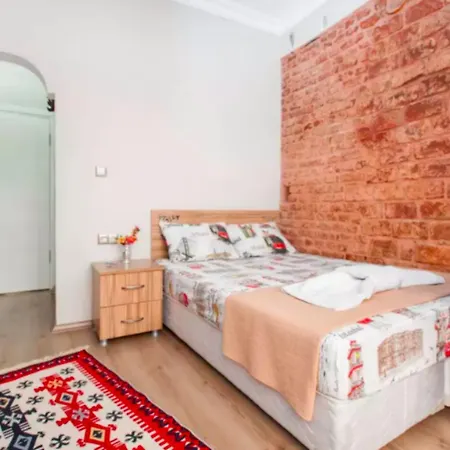 Balat Апарт-отель